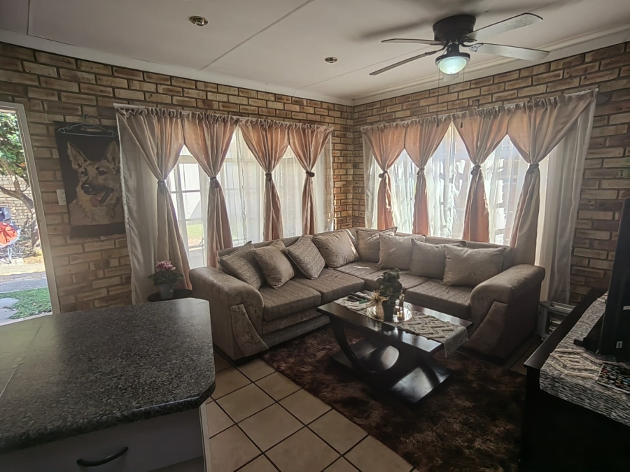1 Bedroom Property for Sale in Parys Free State